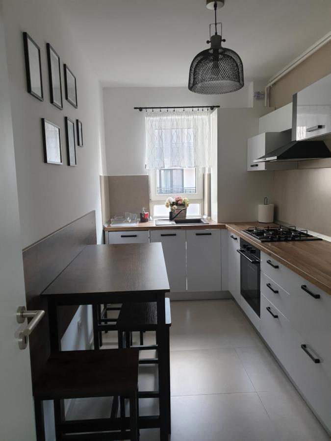 Qualis Apartament2 Apartment Brasov Exterior photo